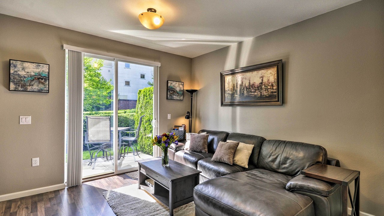 Photo of Others in Hough