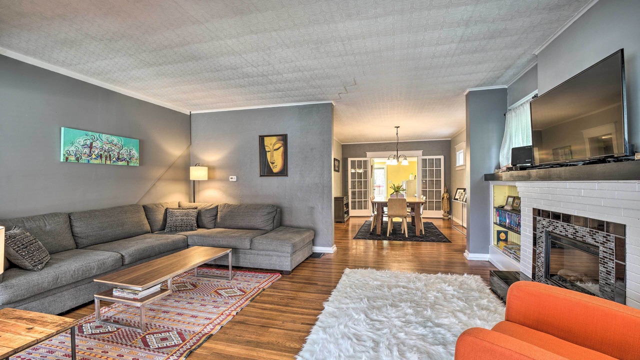 Photo of Livingroom in North Buffalo