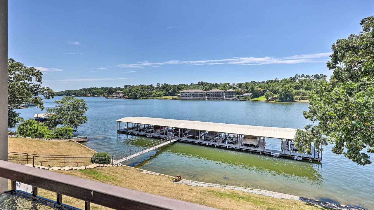 Photo of Others in Lake Hamilton