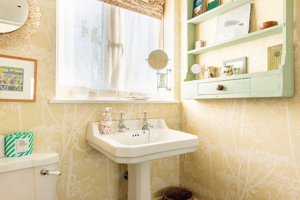 Photo of Bathroom in Beaulieu