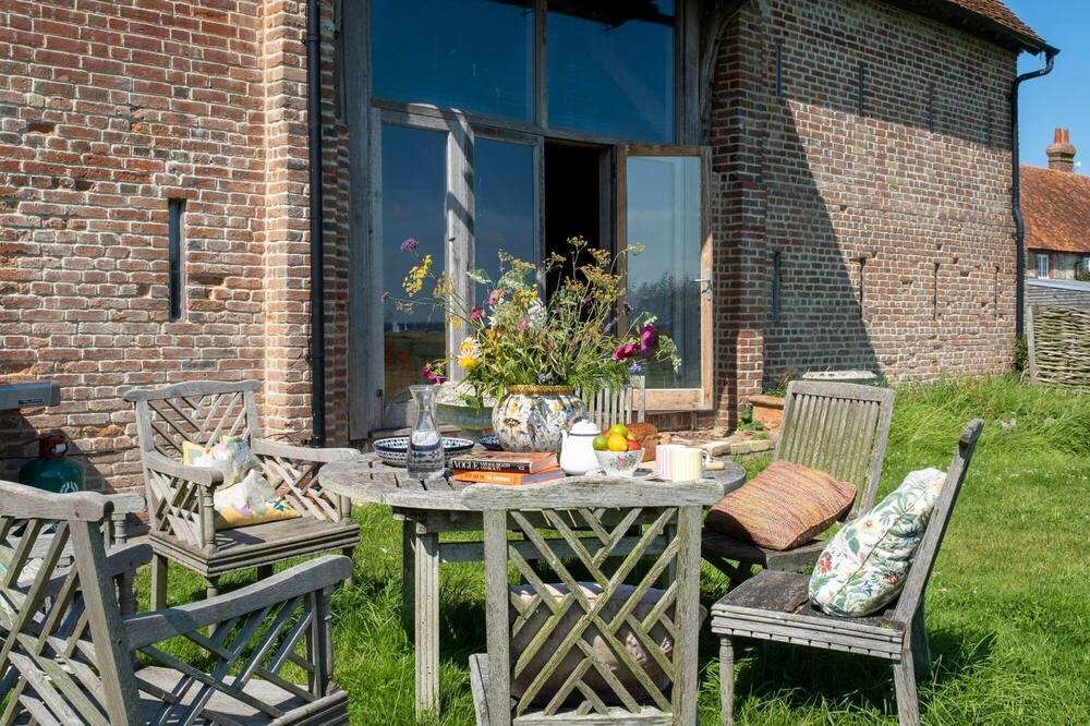 Photo of Outdoor in Beaulieu