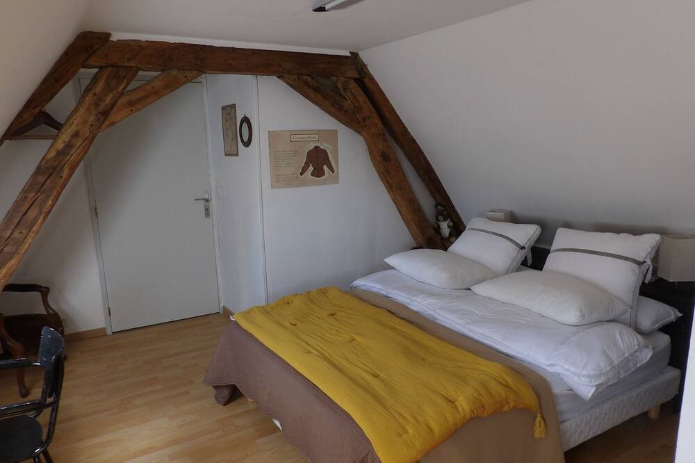 Photo of Bedroom in Varzy