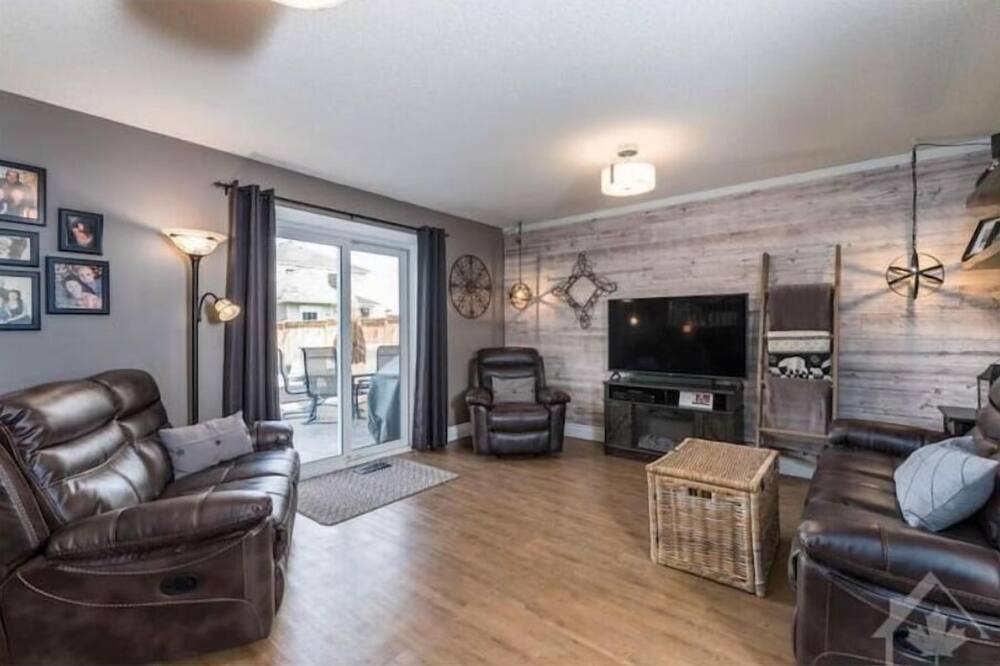 Photo of Livingroom in Arnprior