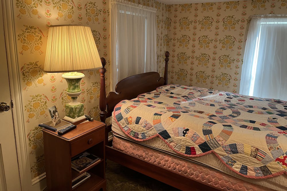 Photo of Bedroom in Beach Haven