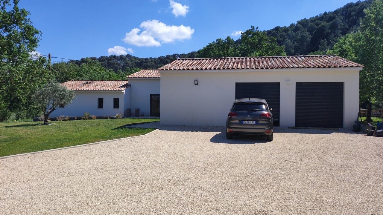 Photo of Outdoor in Cabries