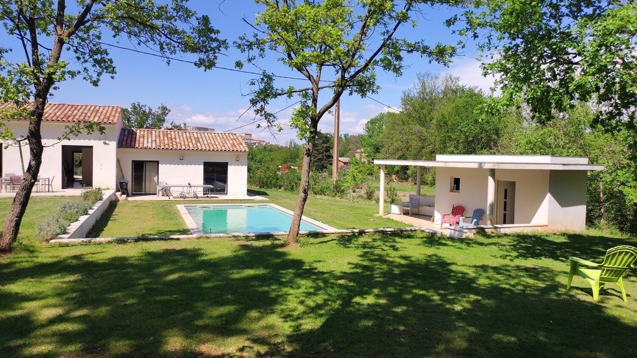 Photo of Outdoor in Cabries