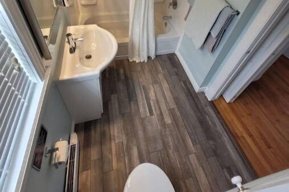 Photo of Bathroom in Clarke's Beach