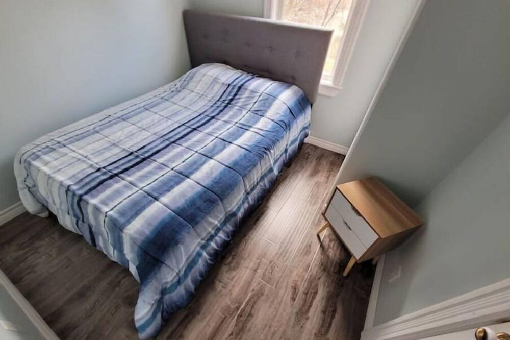 Photo of Bedroom in Clarke's Beach