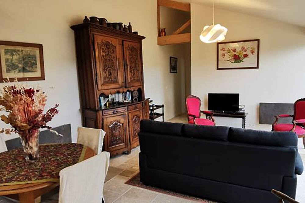 Photo of Livingroom in Gizeux