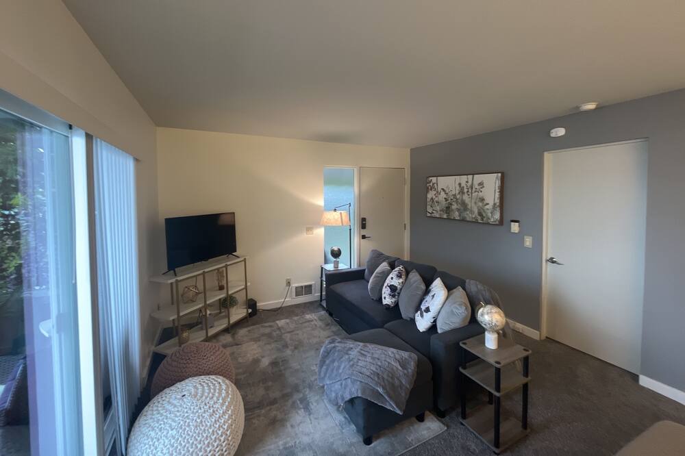 Photo of Livingroom in Ballard