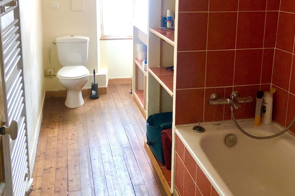 Photo of Bathroom in Mamers