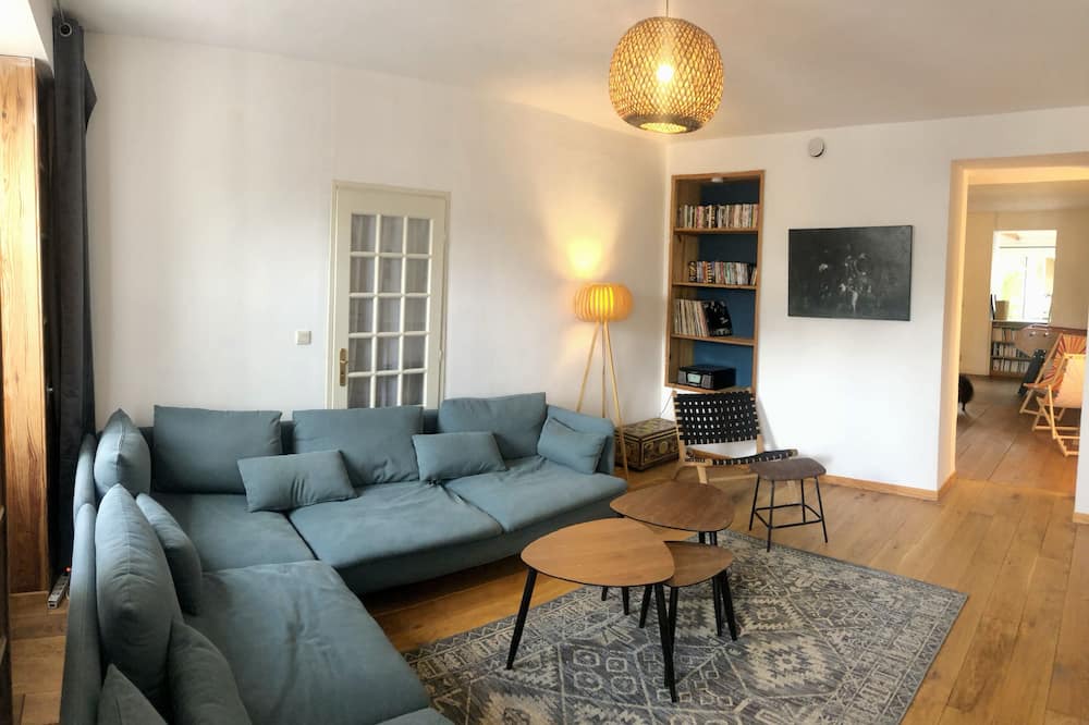 Photo of Livingroom in Mamers