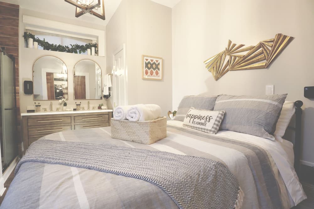 Photo of Bedroom in Woodbury