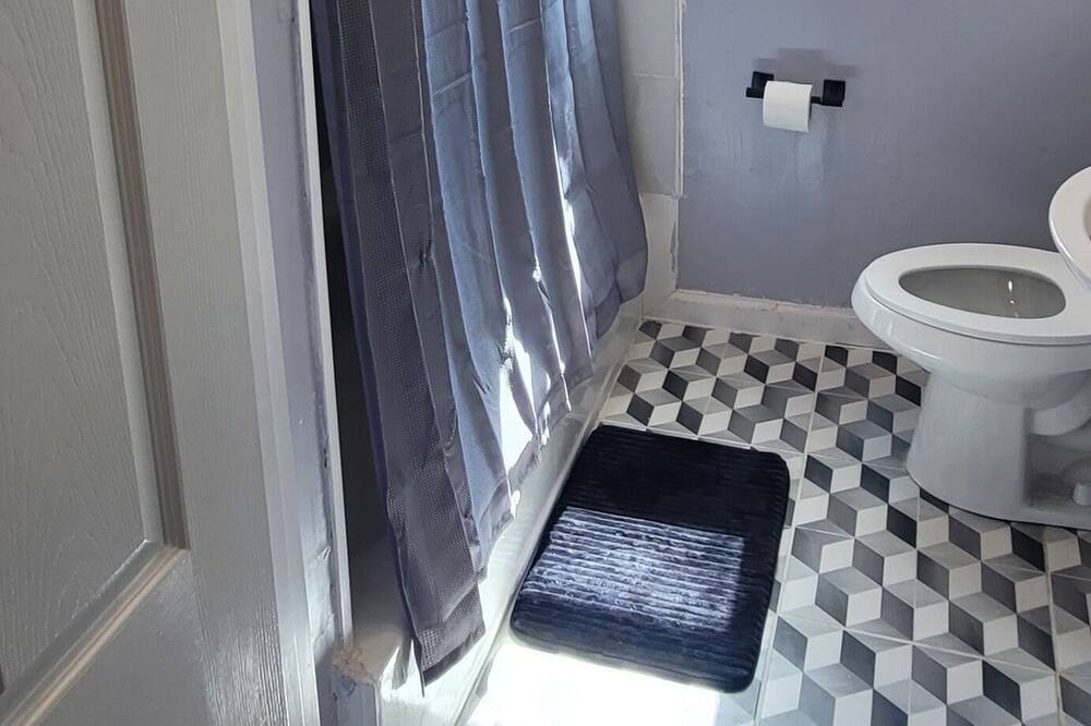 Photo of Bathroom in Jennings