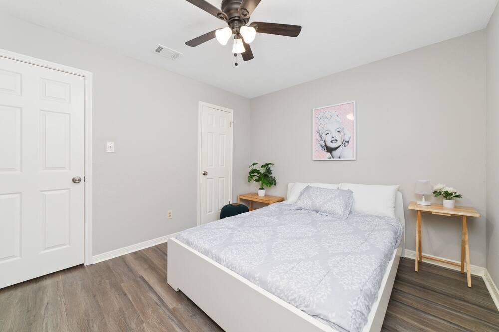 Photo of Bedroom in George Bush Park/Eldridge