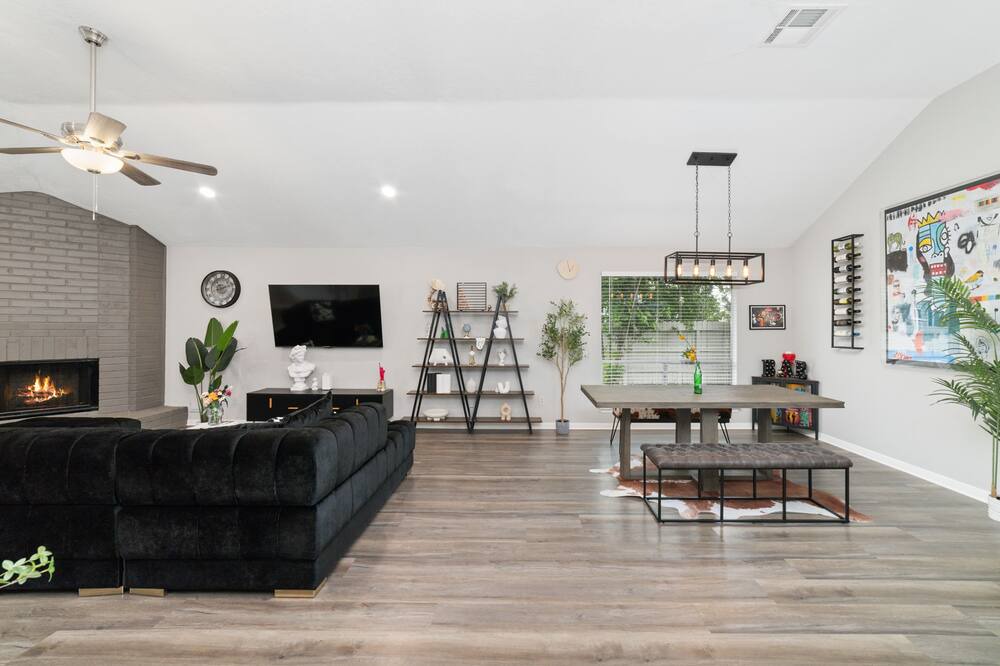 Photo of Livingroom in George Bush Park/Eldridge