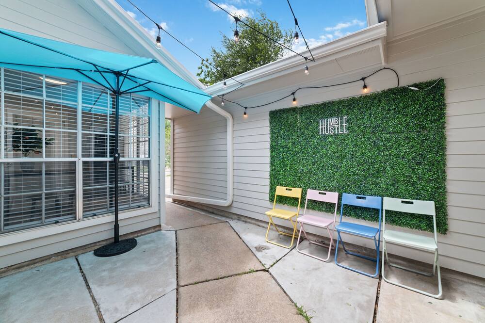 Photo of Outdoor in George Bush Park/Eldridge