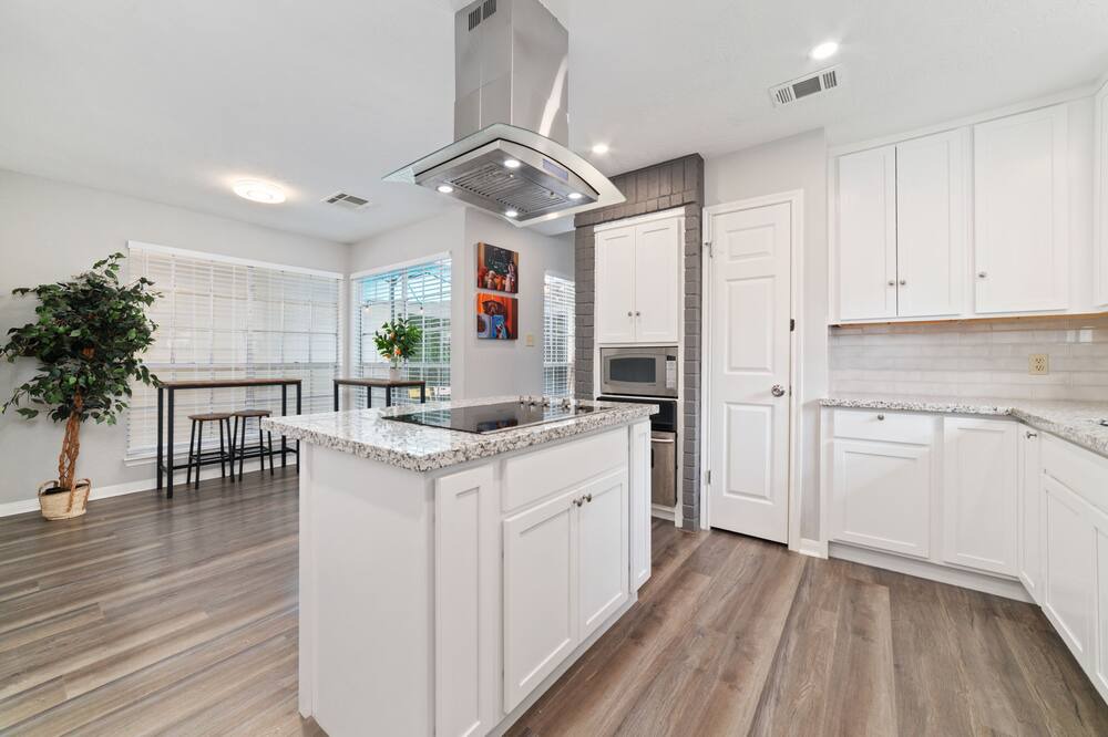 Photo of Kitchen in George Bush Park/Eldridge