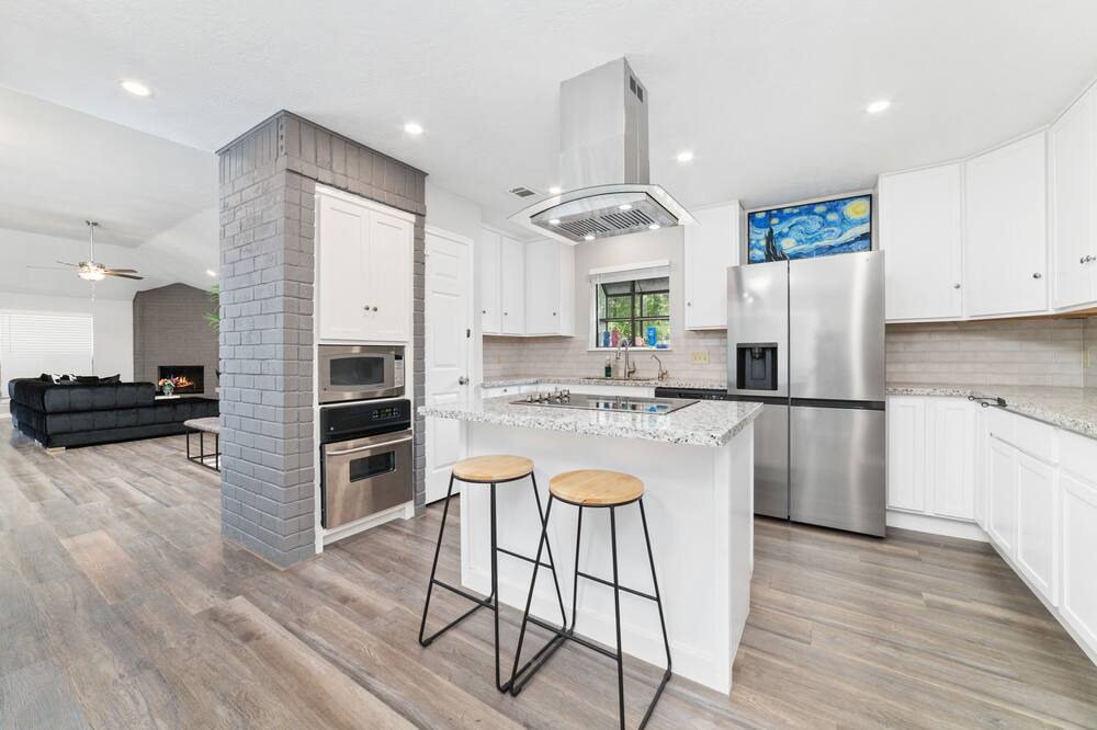Photo of Kitchen in George Bush Park/Eldridge