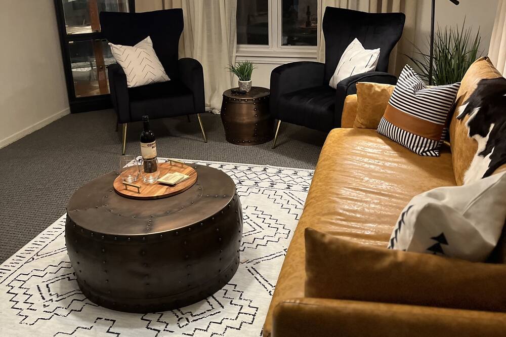 Photo of Livingroom in Baker City