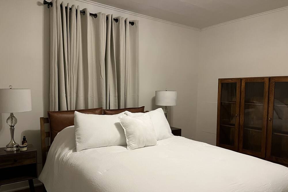 Photo of Bedroom in Baker City