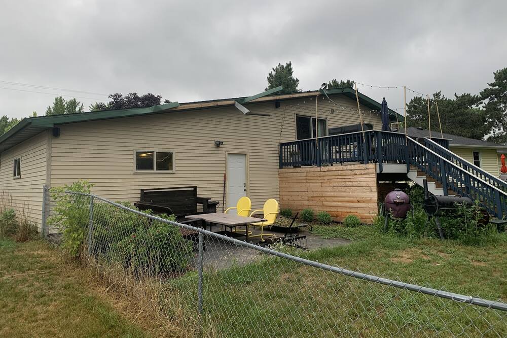 Photo of Outdoor in Hugo