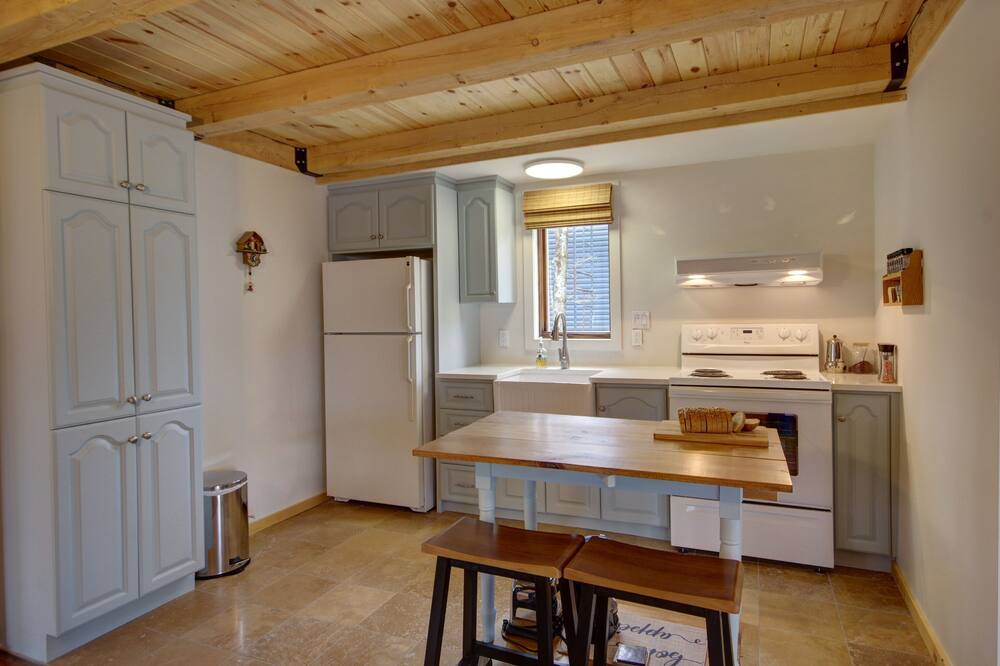 Photo of Kitchen in Lac-Brome
