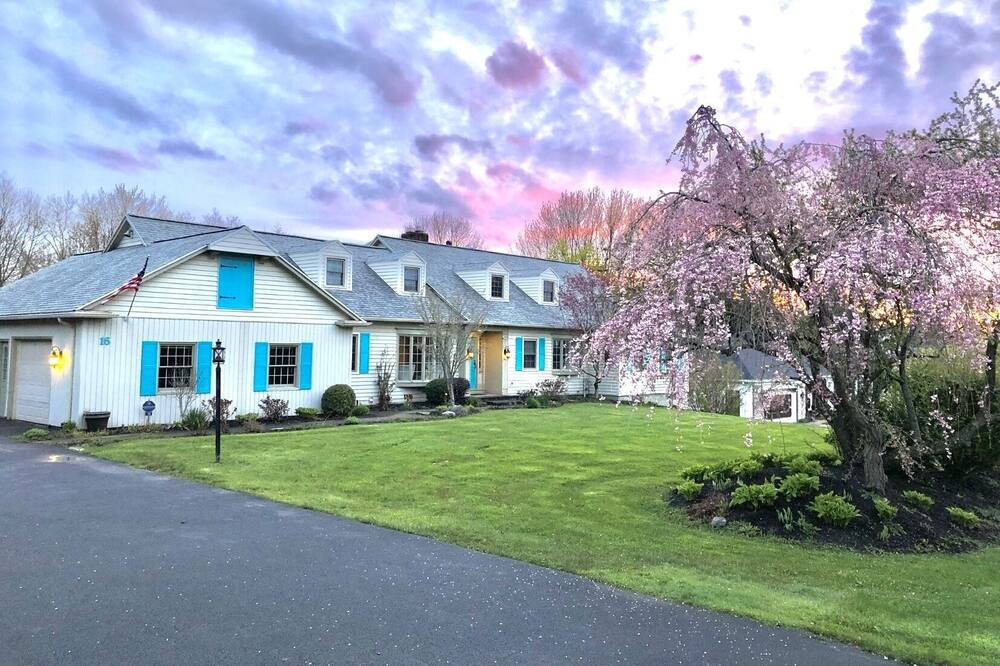 Photo of Outdoor in Pittsford