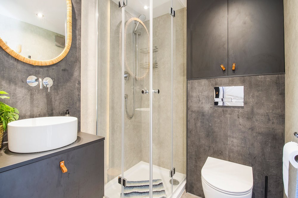 Photo of Bathroom in Stanton Upon Hine Heath