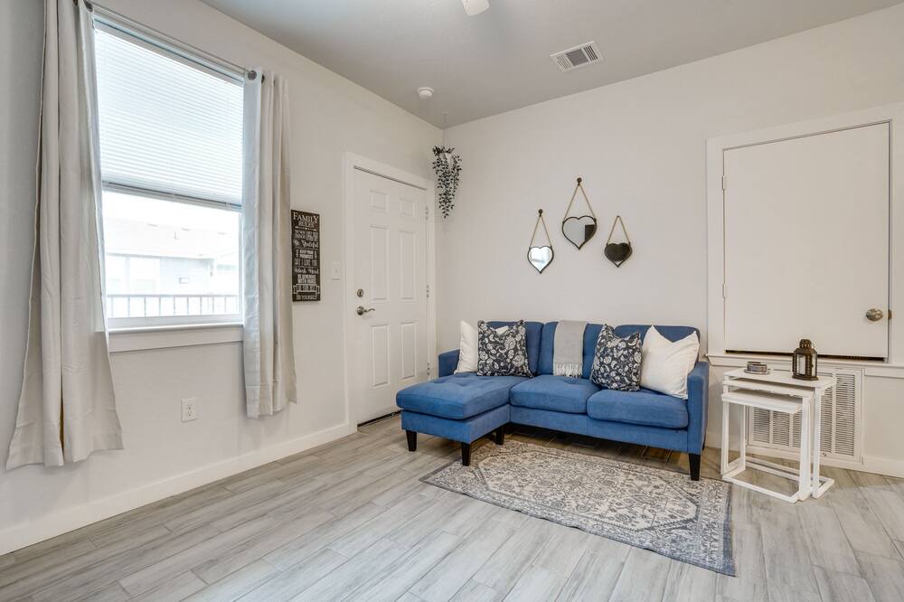 Photo of Bedroom in Woodridge