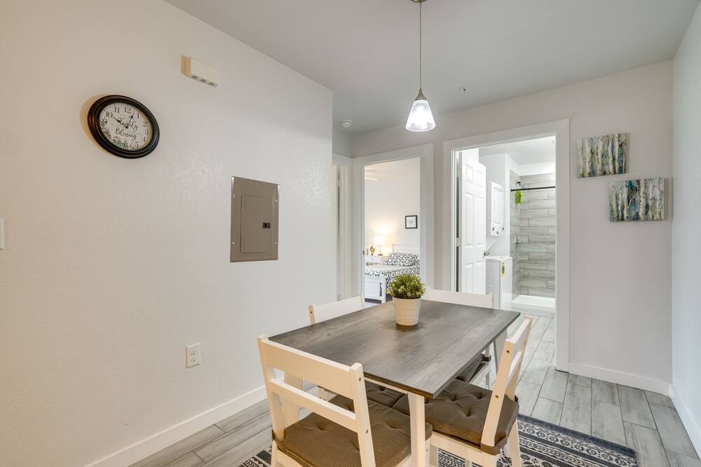Photo of Livingroom in Woodridge