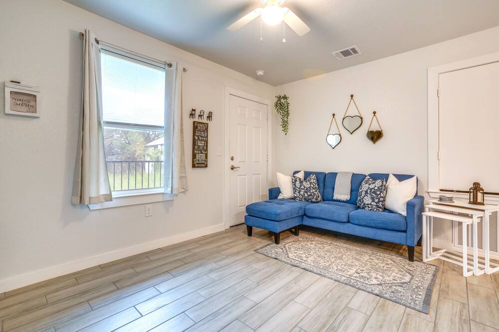Photo of Bedroom in Woodridge