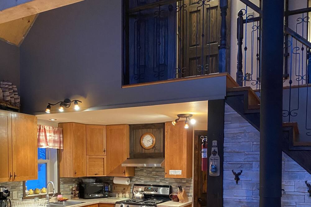 Photo of Kitchen in Duhamel