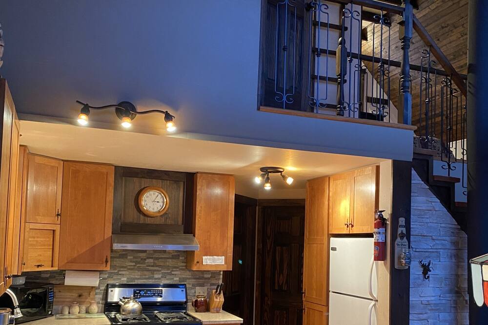 Photo of Kitchen in Duhamel