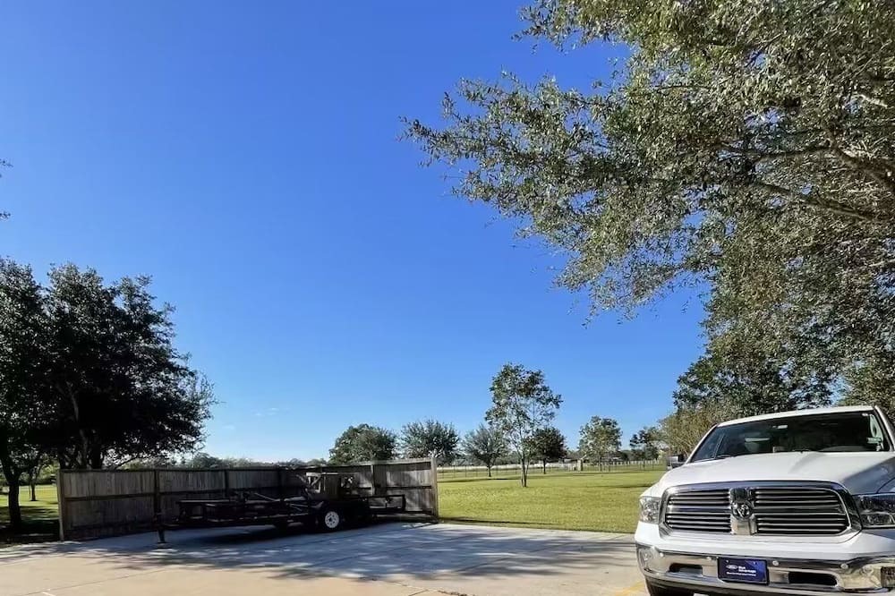 Photo of Outdoor in Iowa Colony