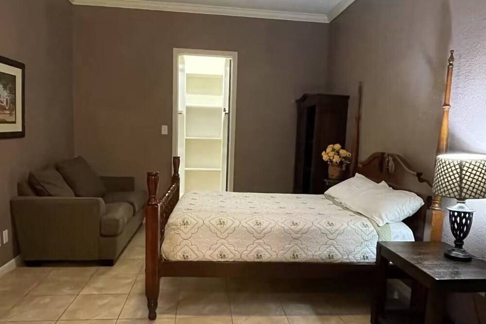 Photo of Bedroom in Iowa Colony