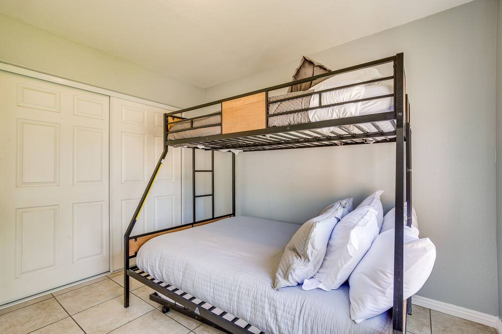 Photo of Bedroom in Coachella