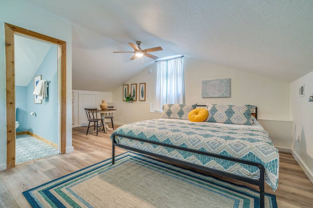 Photo of Bedroom in Lavon