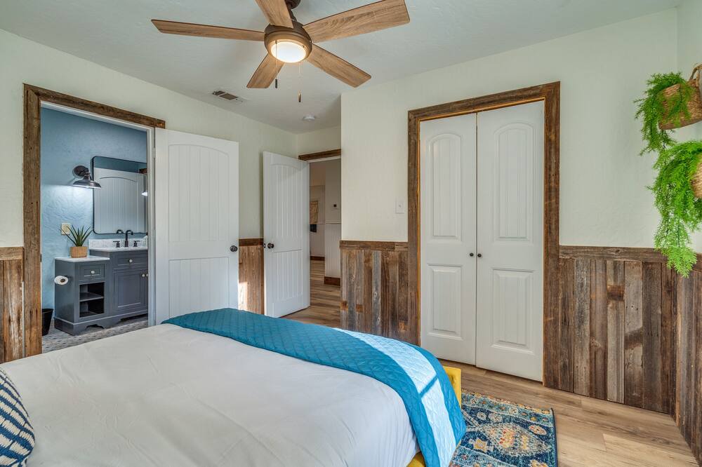 Photo of Bedroom in Lavon