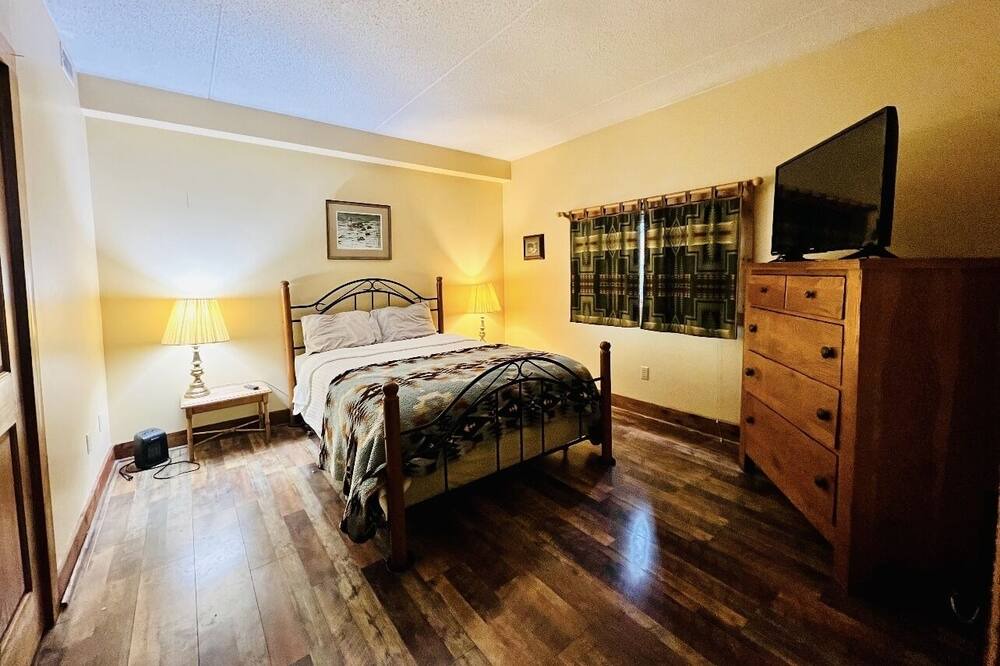 Photo of Bedroom in Blodgett Mills