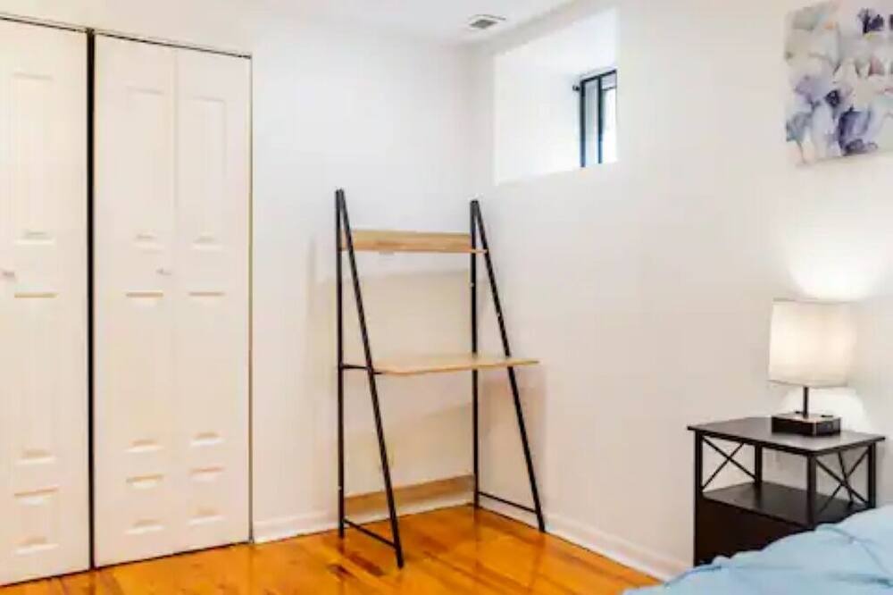 Photo of Bedroom in Bronzeville