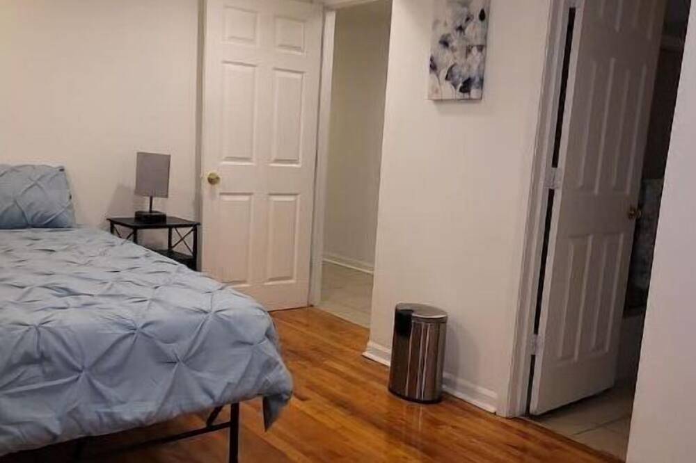 Photo of Bedroom in Bronzeville