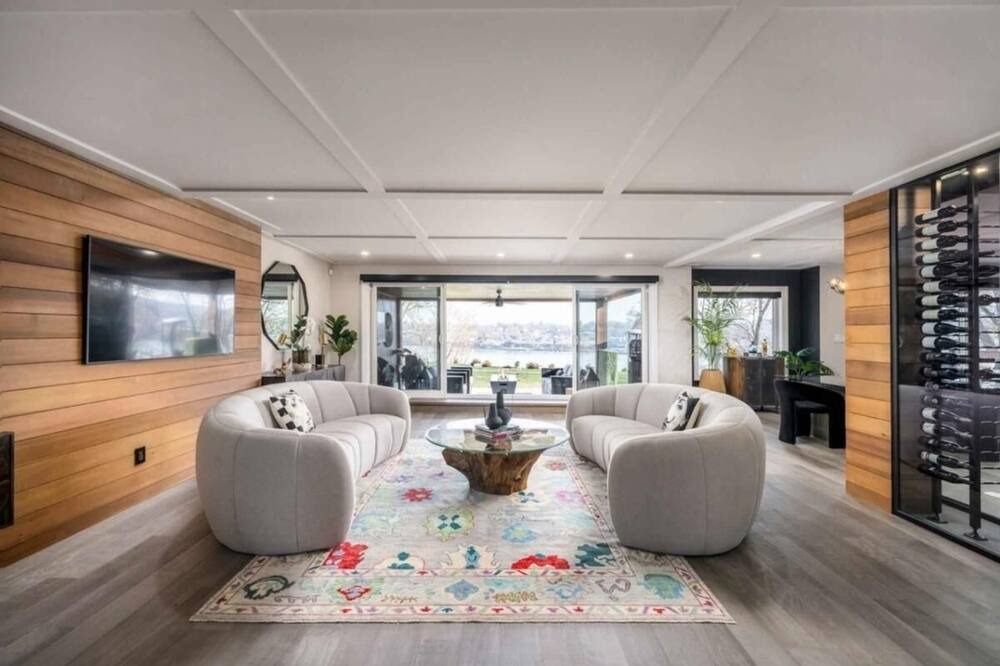 Photo of Livingroom in Queenston