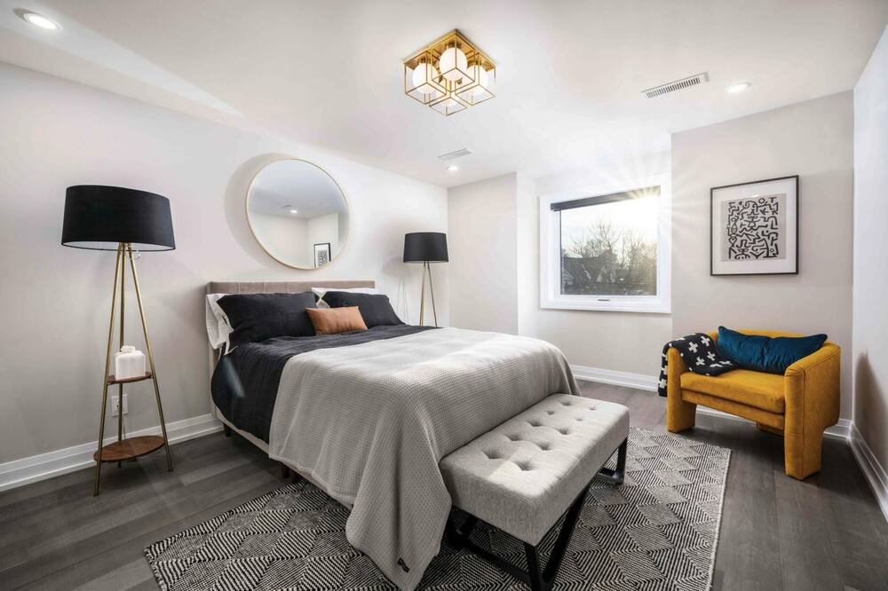 Photo of Bedroom in Queenston