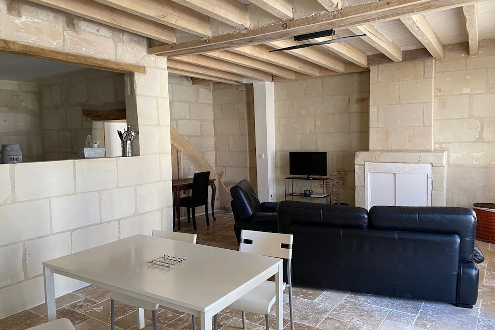 Photo of Livingroom in Sainte-Catherine-de-Fierbois