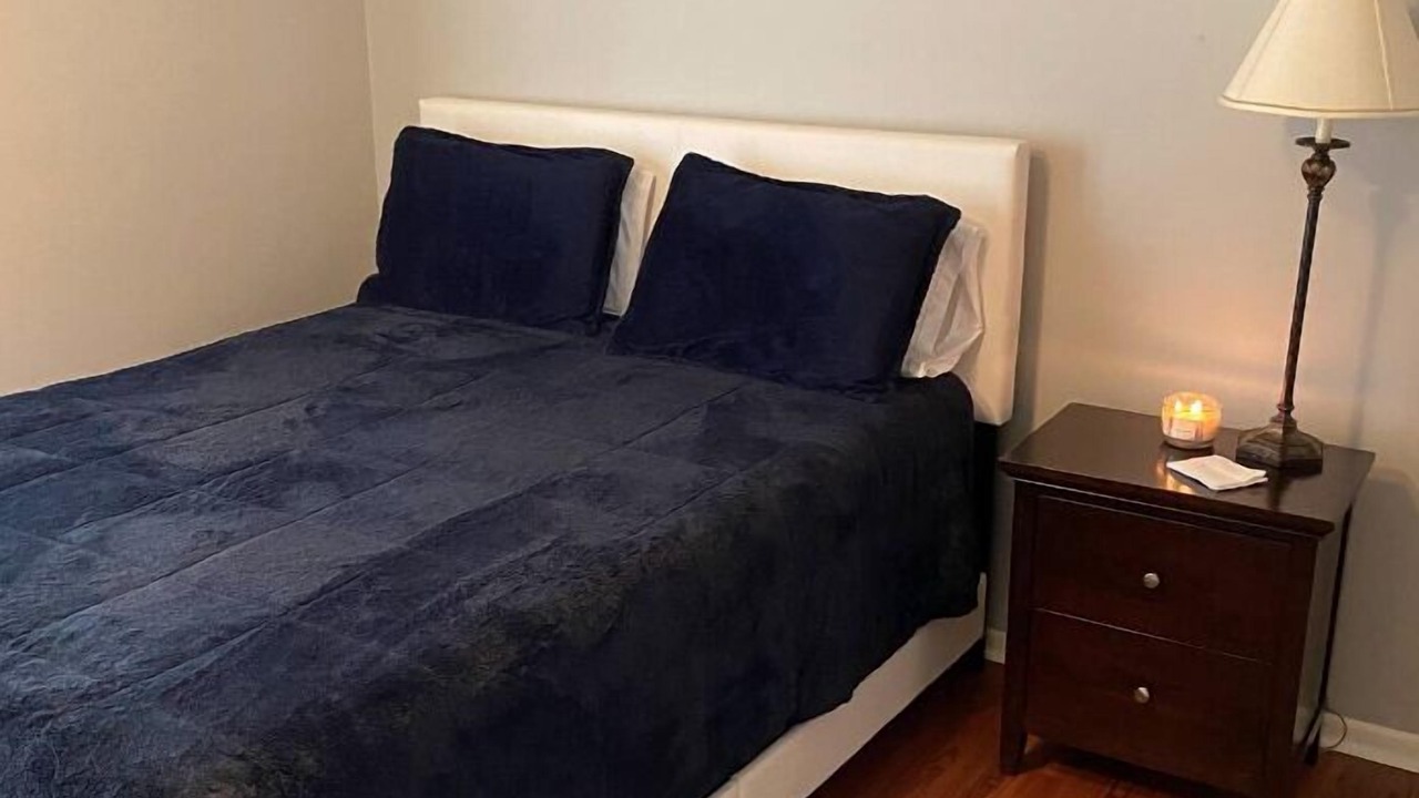 Photo of Bedroom in Alexandria