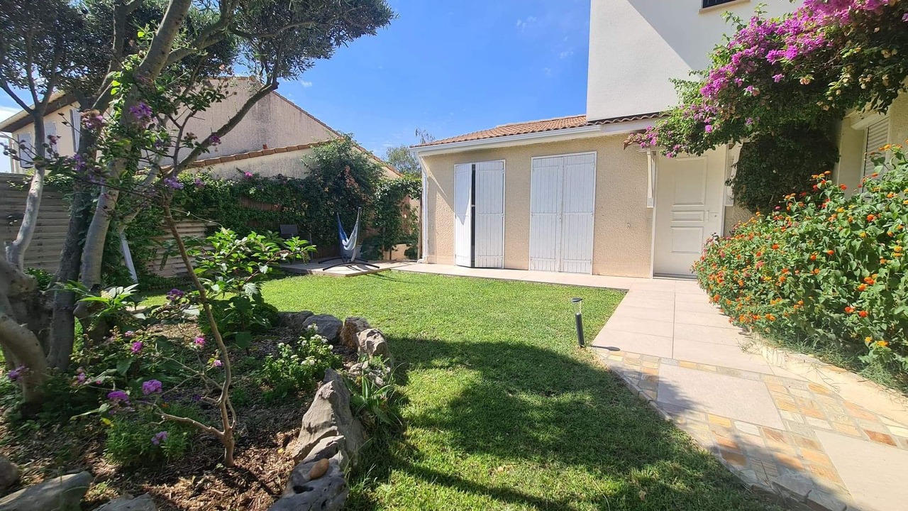 Photo of Outdoor in Saint-Aunes