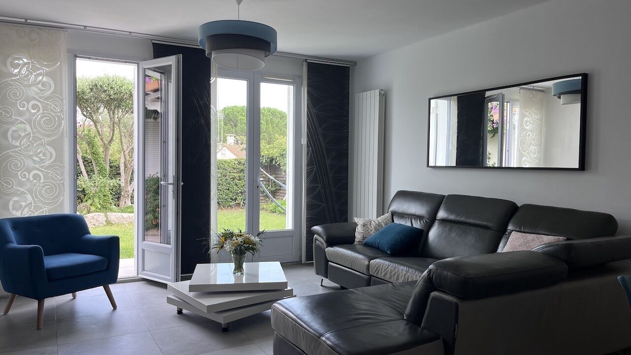 Photo of Livingroom in Saint-Aunes