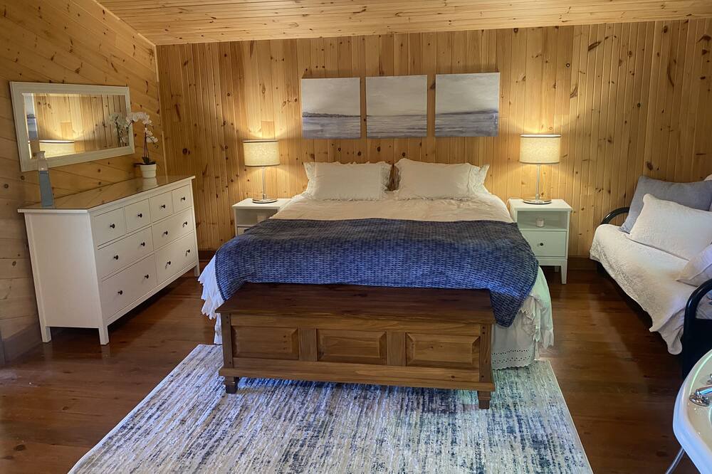 Photo of Bedroom in Northfield