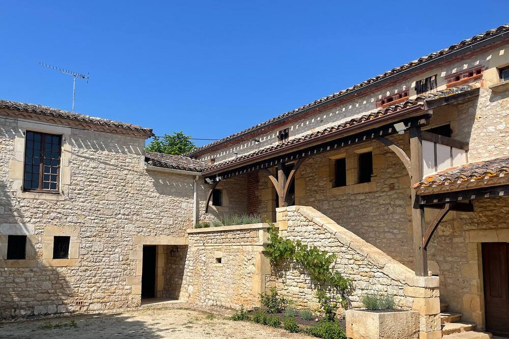 Photo of Outdoor in Montayral
